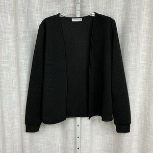 Elegant Black Quilted Blazer